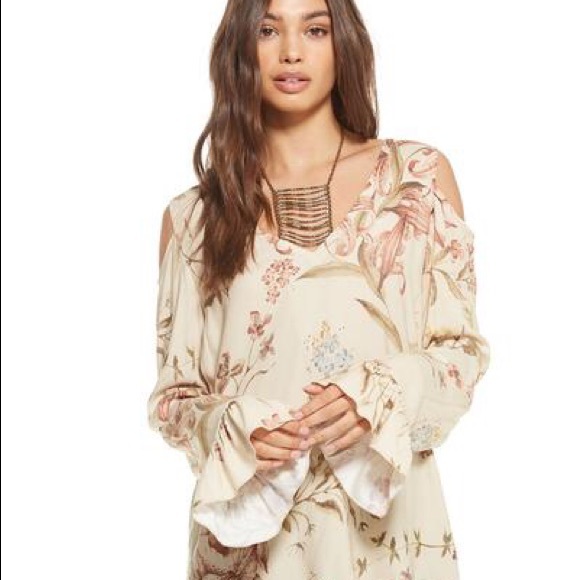 Chaser Tops - Chaser HEIRLOOM VENT BACK COLD SHOULDER SWEATER